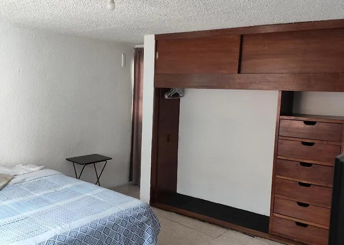Departamento D-4 * Mexico City